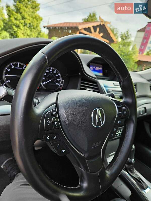 Седан Acura ILX 2013 в Киеве