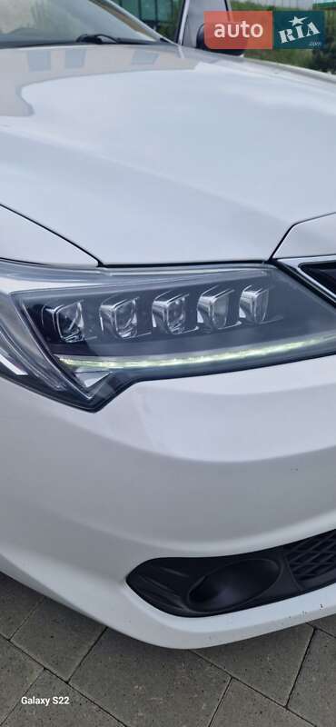 Седан Acura ILX 2015 в Хмельницком