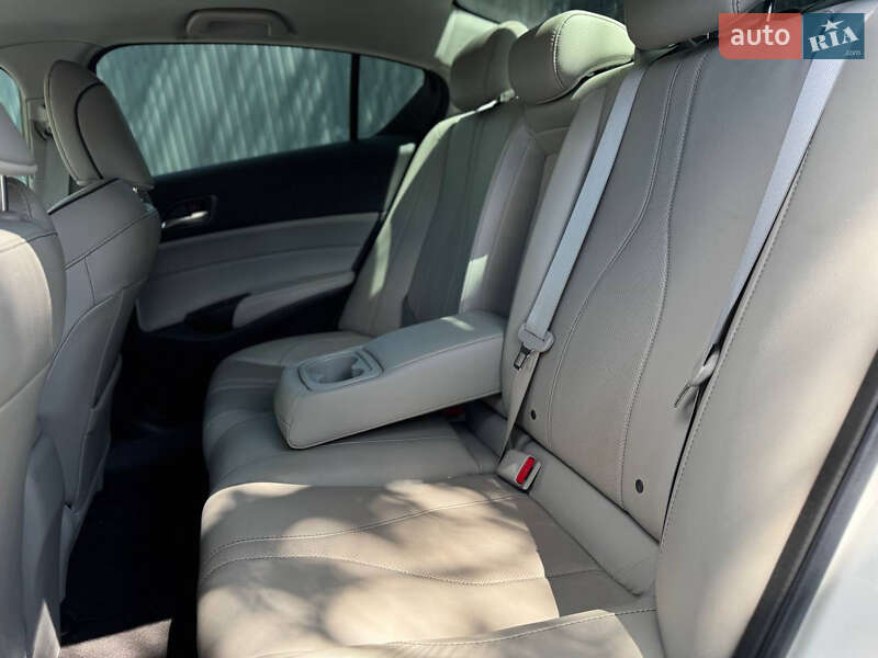 Седан Acura ILX 2022 в Новомосковске