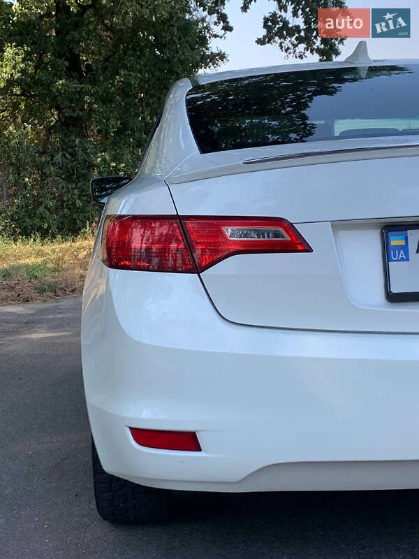 Седан Acura ILX 2012 в Вінниці