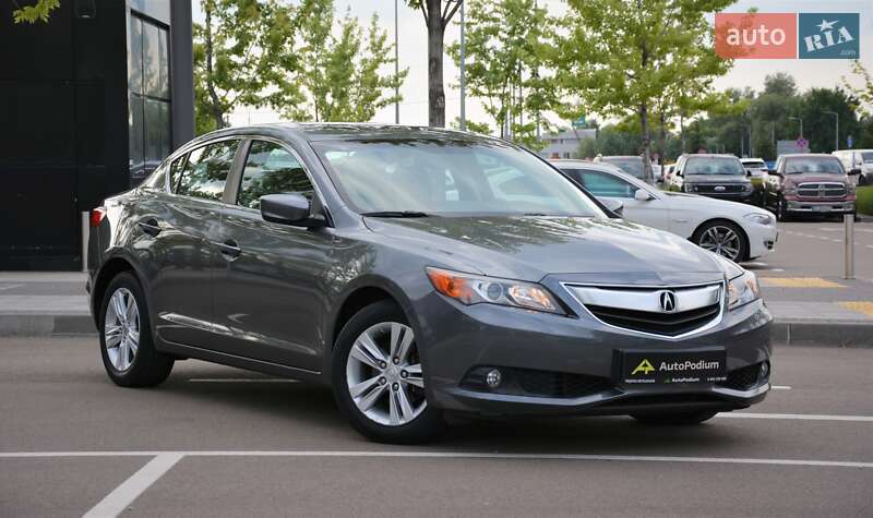 Acura ILX 2012