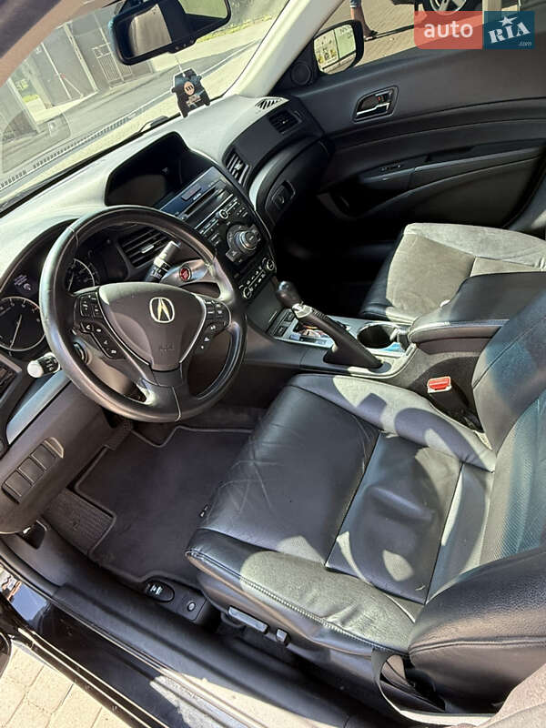 Седан Acura ILX 2012 в Кременчуге