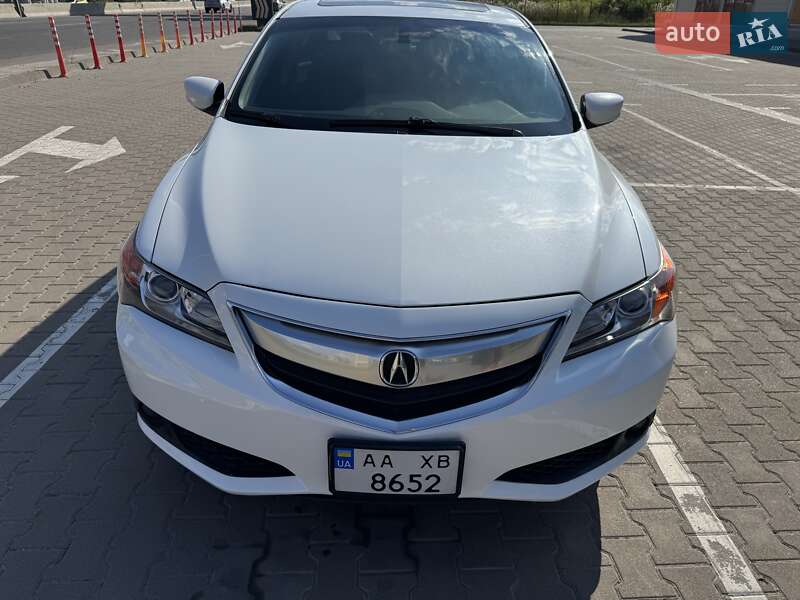 Седан Acura ILX 2013 в Киеве