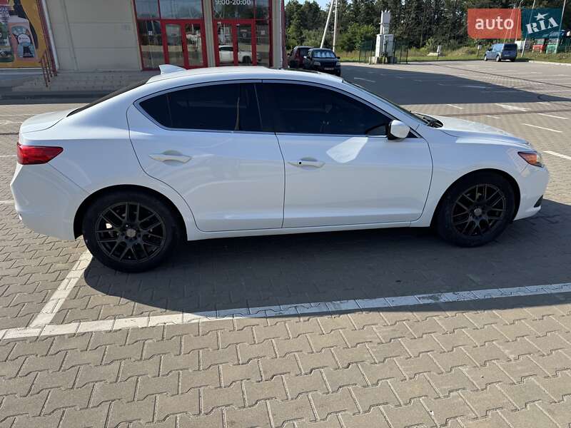 Седан Acura ILX 2013 в Киеве