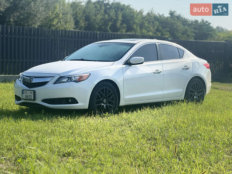 Acura ILX 2013