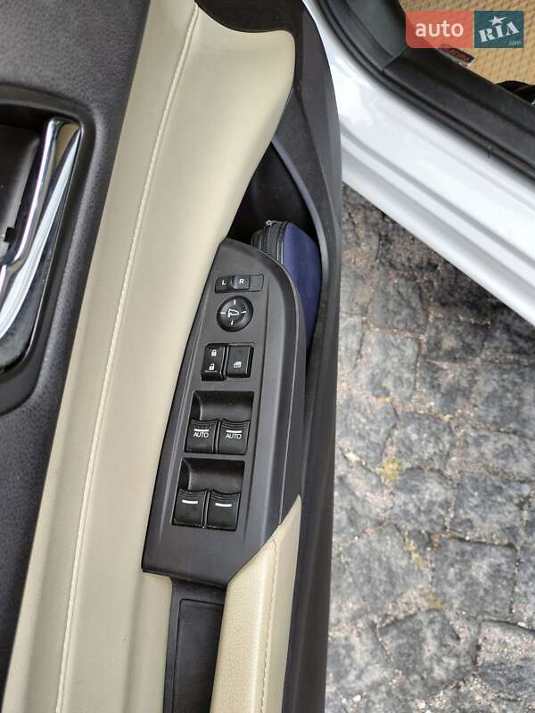 Седан Acura ILX 2014 в Киеве фото 17 Седан Acura ILX 2014 в Киеве