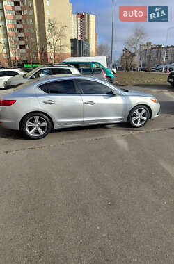 Acura ILX 2012