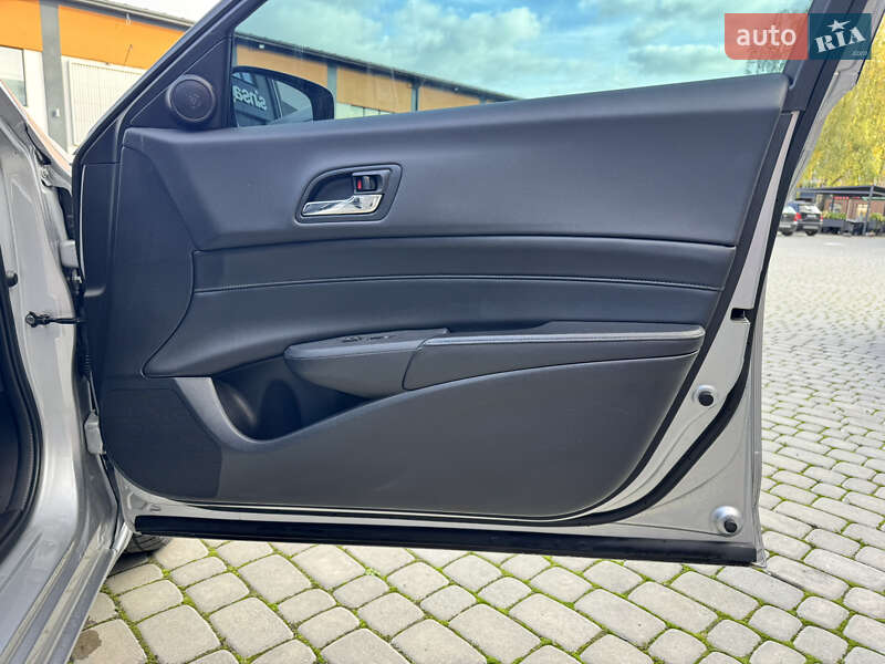 Седан Acura ILX 2014 в Коломиї
