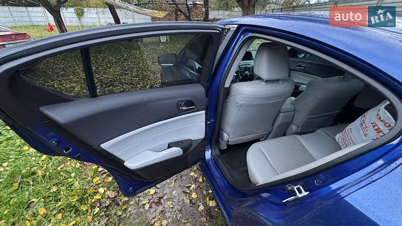 Седан Acura ILX 2015 в Киеве