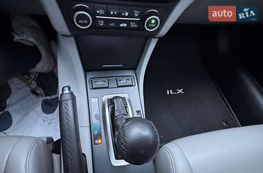 Седан Acura ILX 2015 в  фото 20 Седан Acura ILX 2015 в