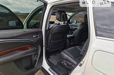 Позашляховик / Кросовер Acura MDX 2015 в 