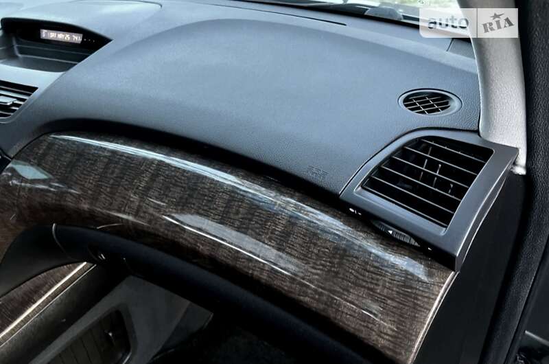 Внедорожник / Кроссовер Acura MDX 2011 в Черновцах