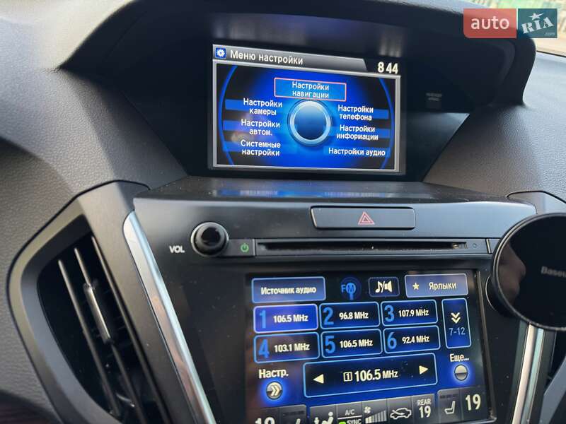 Внедорожник / Кроссовер Acura MDX 2016 в Киеве