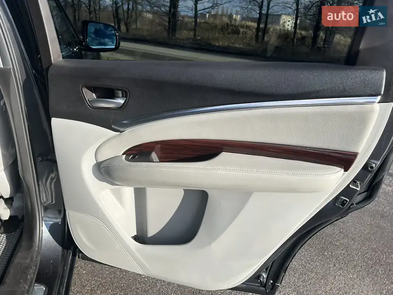Acura MDX 2016