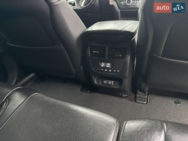 Позашляховик / Кросовер Acura MDX 2016 в Києві