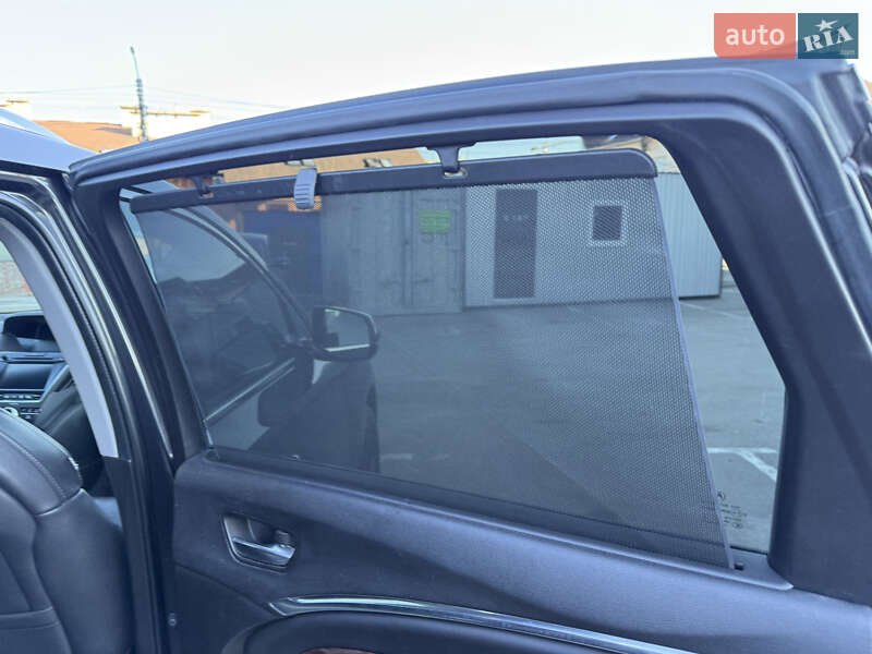 Позашляховик / Кросовер Acura MDX 2015 в Києві