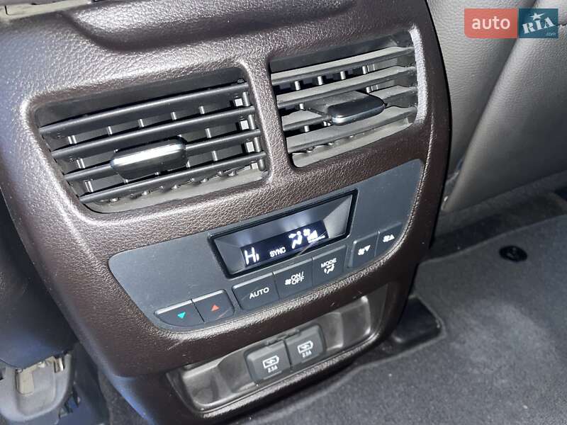 Внедорожник / Кроссовер Acura MDX 2018 в Хмельницком