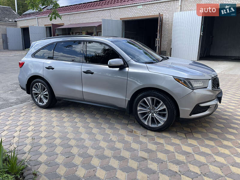 Позашляховик / Кросовер Acura MDX 2016 в Лисянці