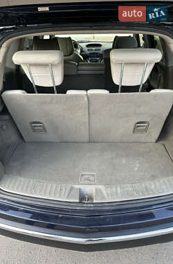 Внедорожник / Кроссовер Acura MDX 2012 в 