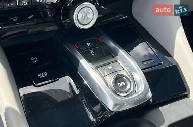 Позашляховик / Кросовер Acura MDX 2021 в 