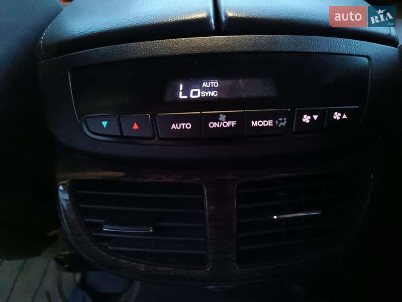 Внедорожник / Кроссовер Acura MDX 2012 в Луцке