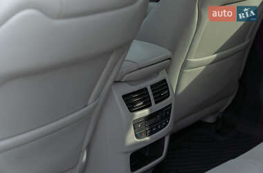 Позашляховик / Кросовер Acura MDX 2014 в 