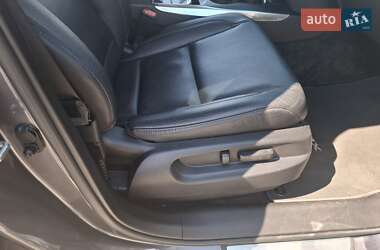 Позашляховик / Кросовер Acura MDX 2018 в 