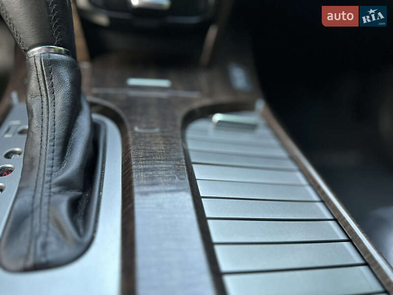 Позашляховик / Кросовер Acura MDX 2012 в Стрию