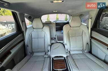 Позашляховик / Кросовер Acura MDX 2018 в 