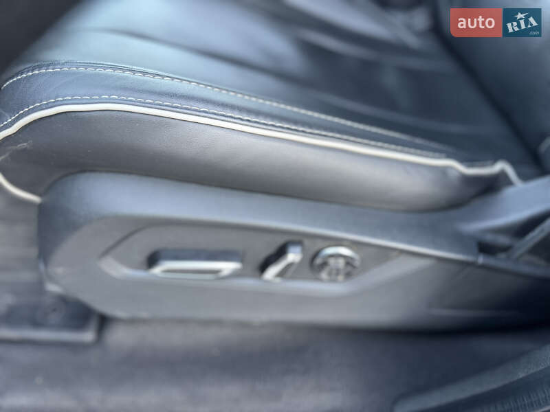 Позашляховик / Кросовер Acura MDX 2022 в Полтаві