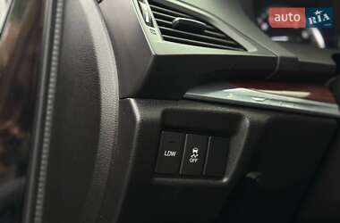 Позашляховик / Кросовер Acura MDX 2014 в 