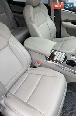 Позашляховик / Кросовер Acura MDX 2017 в 