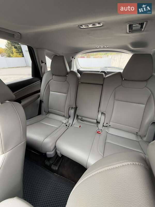 Внедорожник / Кроссовер Acura MDX 2017 в Знаменке