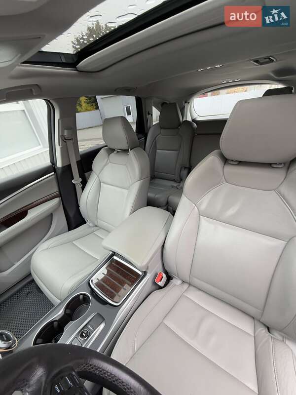 Внедорожник / Кроссовер Acura MDX 2017 в Знаменке