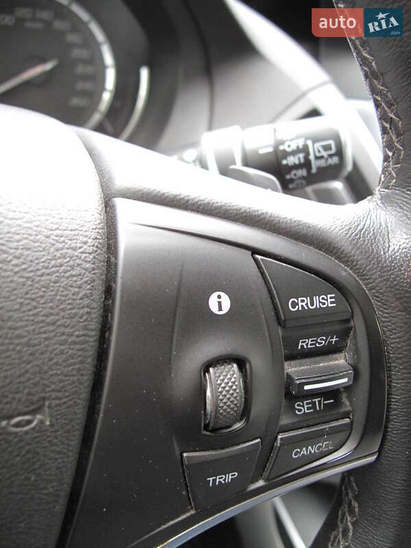 Внедорожник / Кроссовер Acura MDX 2014 в Киеве