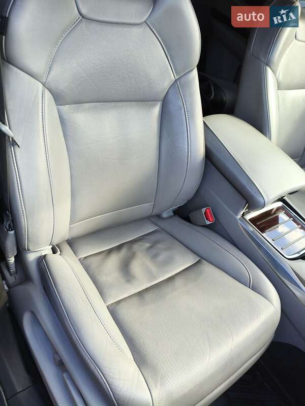 Позашляховик / Кросовер Acura MDX 2013 в Києві