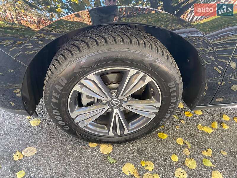 Позашляховик / Кросовер Acura MDX 2017 в Києві
