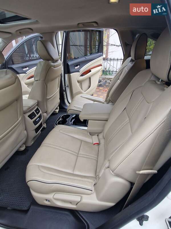 Позашляховик / Кросовер Acura MDX 2017 в Катеринопілі