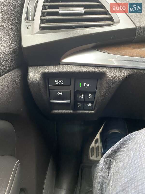 Позашляховик / Кросовер Acura MDX 2018 в Каневі