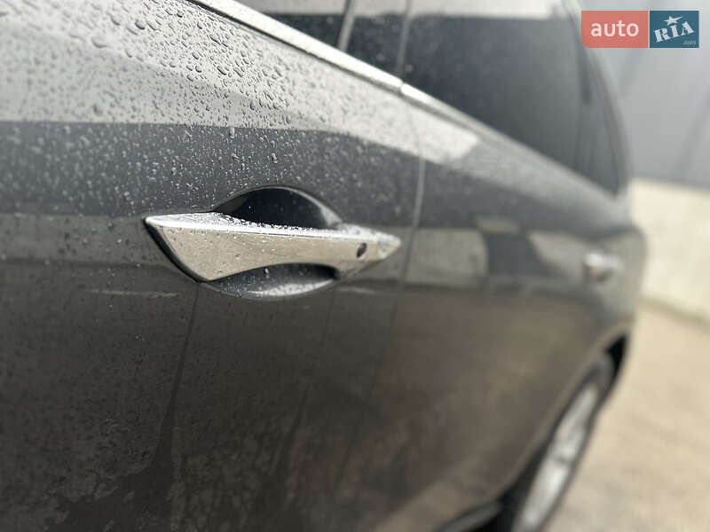 Позашляховик / Кросовер Acura MDX 2016 в Києві