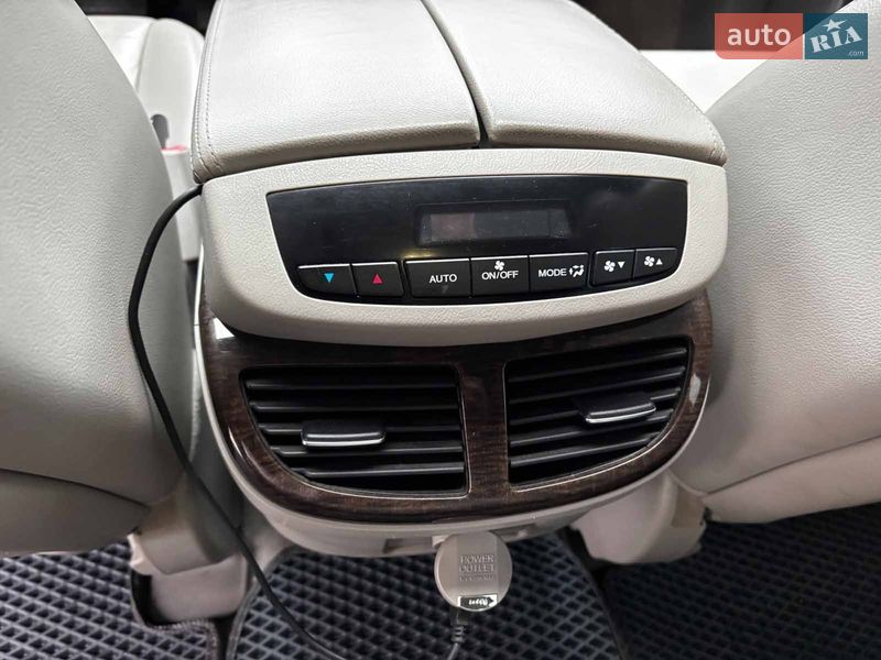 Внедорожник / Кроссовер Acura MDX 2011 в Запорожье