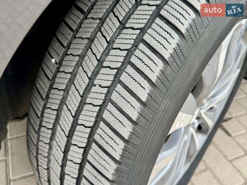 Внедорожник / Кроссовер Acura MDX 2013 в Дубно