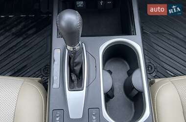 Позашляховик / Кросовер Acura RDX 2018 в 