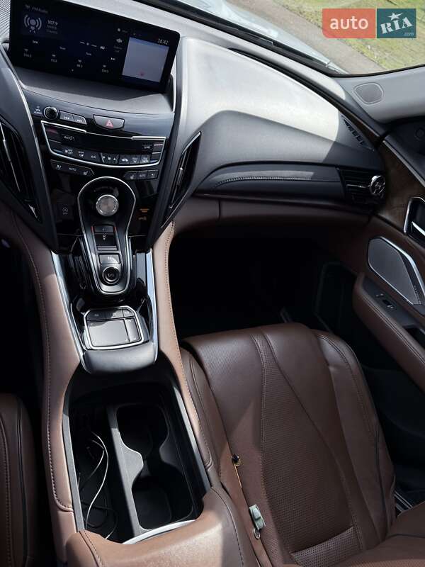 Внедорожник / Кроссовер Acura RDX 2018 в Киеве