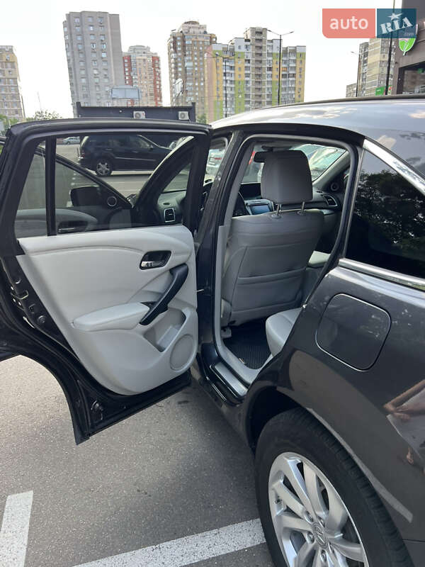 Позашляховик / Кросовер Acura RDX 2015 в Києві