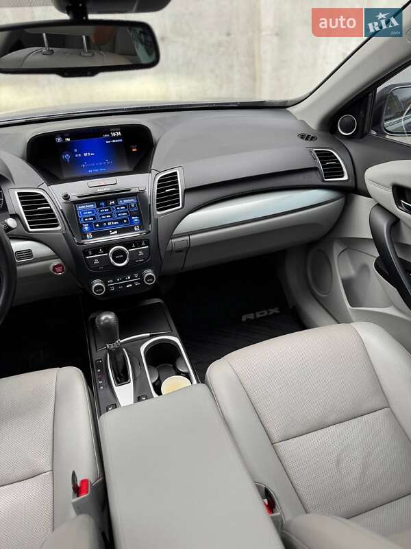 Внедорожник / Кроссовер Acura RDX 2016 в Киеве