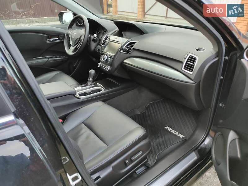 Внедорожник / Кроссовер Acura RDX 2017 в Киеве