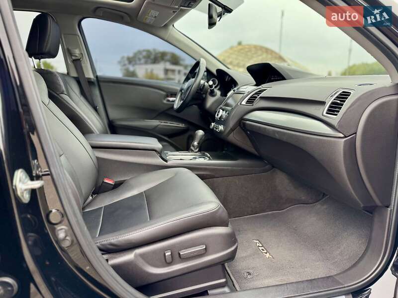 Внедорожник / Кроссовер Acura RDX 2015 в Киеве