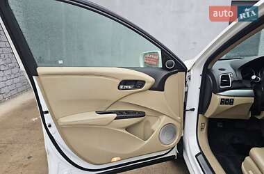 Позашляховик / Кросовер Acura RDX 2016 в 