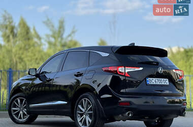 Позашляховик / Кросовер Acura RDX 2018 в 